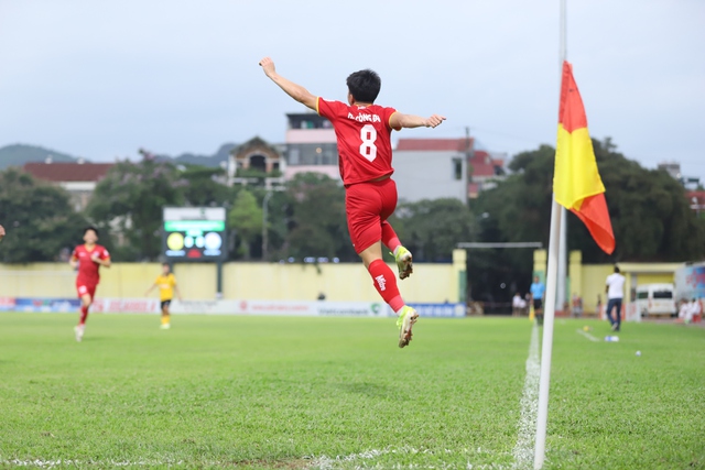 Phú Thọ xuống hạng nhì trước 3 vòng đấu, PVF-CAND có nguy cơ mất suất play-off- Ảnh 4.