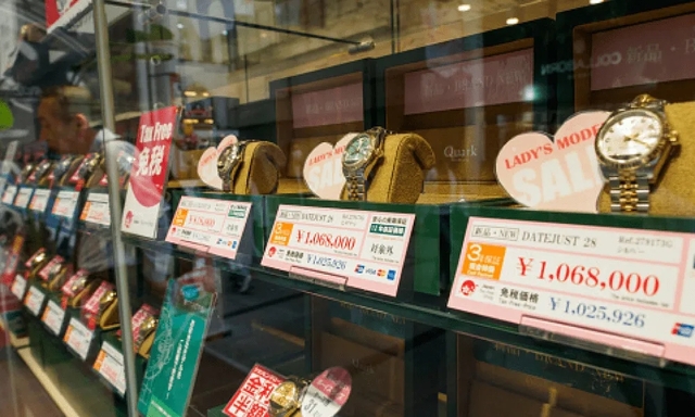 Thời trang 'second hand' ở Tokyo, Thượng Hải, mỏ vàng cho người mua quốc tế- Ảnh 2.