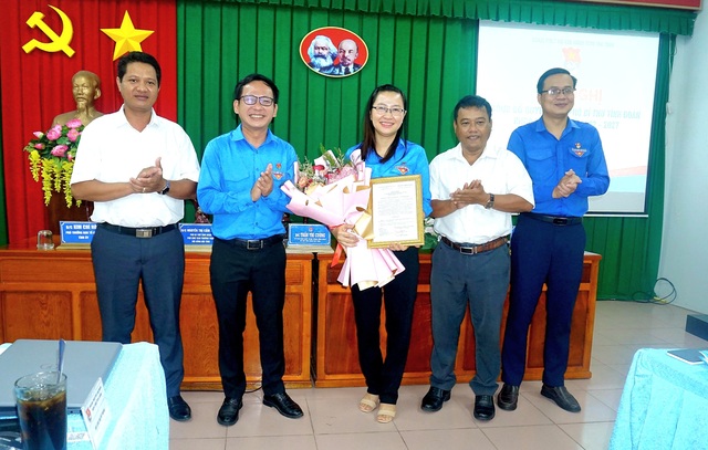 Chị Nguyễn Thị Cẩm Hương được bầu làm Phó bí thư Tỉnh đoàn Trà Vinh - Ảnh 1.