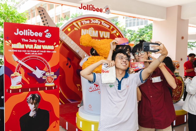 Kết thúc hành trình xuyên Việt, The Jolly Tour thu hút 300.000 sinh viên 'quẩy' hết mình- Ảnh 3.