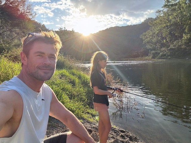 'Thần sấm' Chris Hemsworth hiếm hoi chia sẻ về gia đình- Ảnh 2.