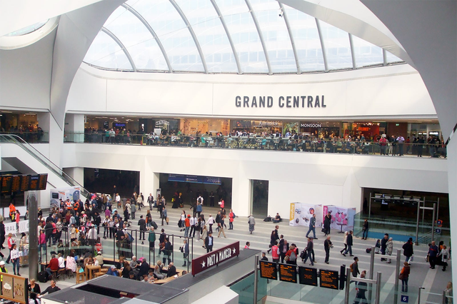 Các 'tín đồ' mua sắm cập nhật ngay 5 trung tâm thương mại phong phú tại Birmingham