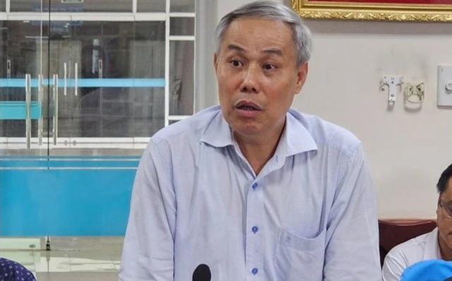Ông Nguyễn Hùng Long, Phó cục trưởng Cục An toàn thực phẩm phát biểu tại buổi làm việc