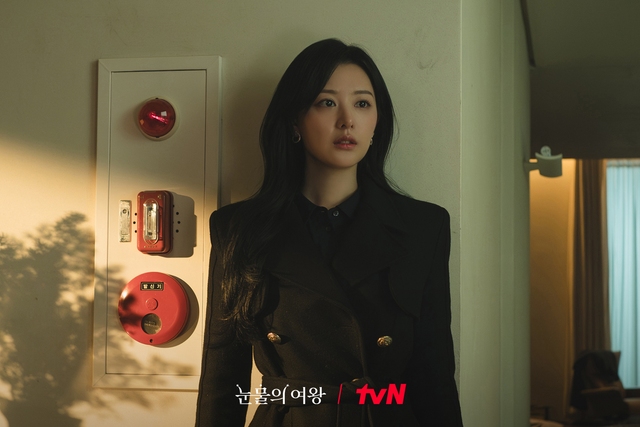 Kim Ji Won bận rộn sau 'Nữ hoàng nước mắt'- Ảnh 5.