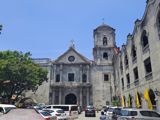 Cùng dạo quanh những công trình kiến trúc tôn giáo cổ điển tại Philippines- Ảnh 2.