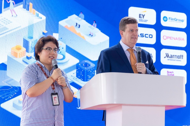 Sinh vi&ecirc;n &lsquo;tập dượt&rsquo; chinh phục nh&agrave; tuyển dụng thời 4.0 với tr&iacute; tuệ nh&acirc;n tạo (AI)- Ảnh 1.