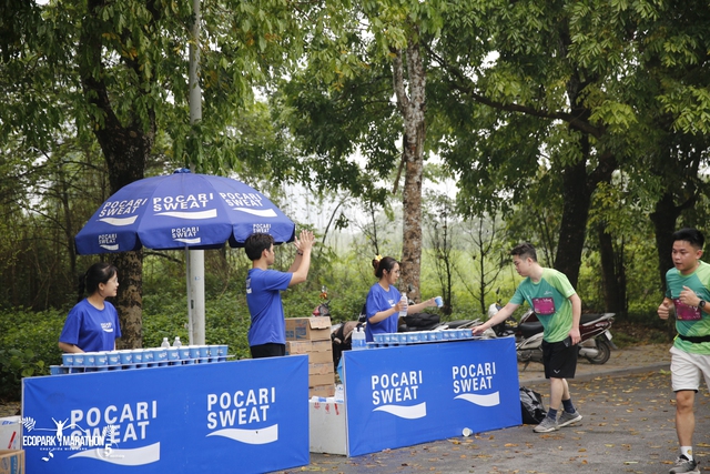 Pocari Sweat Việt Nam đồng hành cùng 3.600 chân chạy trải nghiệm Ecopark City Trail 2024- Ảnh 2.