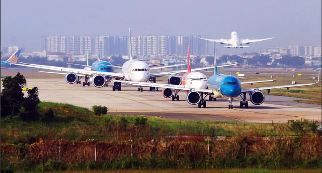 Việc quản lý nhà nước về giá và ban hành quy định giá dịch vụ chuyên ngành hàng không, giá dịch vụ vận chuyển hành khách hàng không nội địa thuộc thẩm quyền của Bộ GTVT