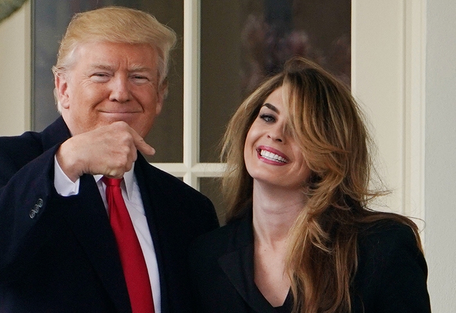 Ông Trump và bà Hope Hicks tại Nhà Trắng năm 2018