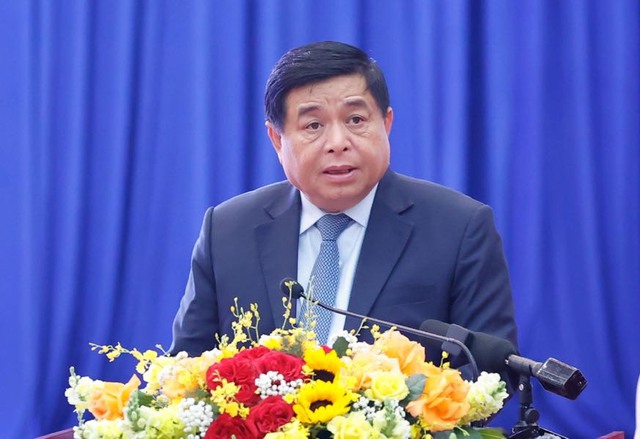Bộ trưởng Bộ KH-ĐT Nguyễn Chí Dũng phát biểu tại hội nghị