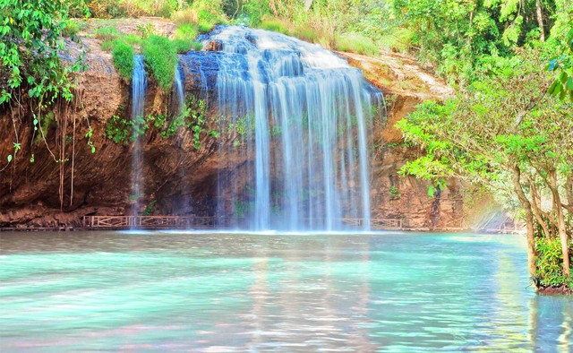 Những thác nước mát rượi, tuyệt đẹp tại Lâm Đồng- Ảnh 1.