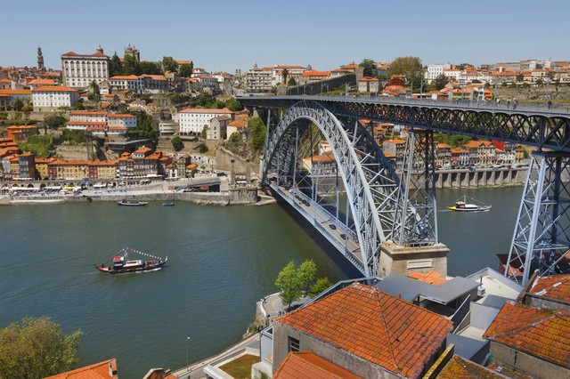 'Check in' ngay những cây cầu biểu tượng tại Bồ Đào Nha nếu có dịp đến đây- Ảnh 1.