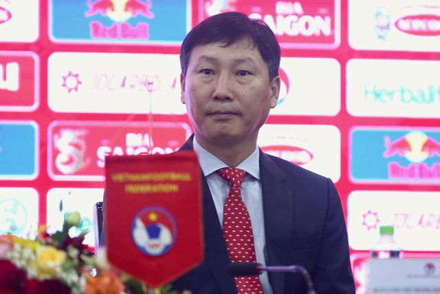 Tân HLV đội tuyển Việt Nam: ‘Lắng nghe ông Park Hang-seo, nhưng tôi có con đường của riêng mình'- Ảnh 2.