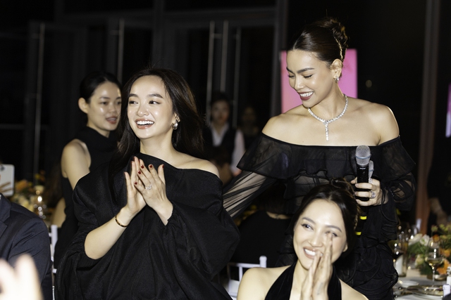Hồ Ngọc Hà đọ sắc cùng dàn mỹ nhân Việt tại sự kiện công bố 'tin vui'- Ảnh 4.