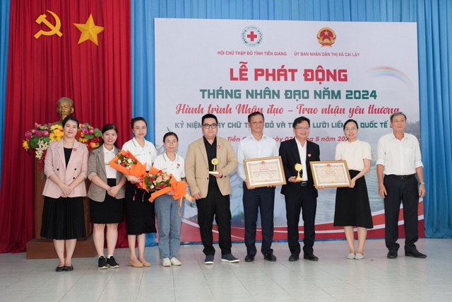 Hệ thống Bệnh viện Mắt Sài Gòn khám mắt từ thiện cho 5.000 người tại Tiền Giang- Ảnh 4.