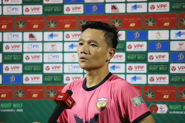Đinh Thanh Trung là một trong số các cầu thủ bị VFF ra quyết định tạm đình chỉ thi đấu