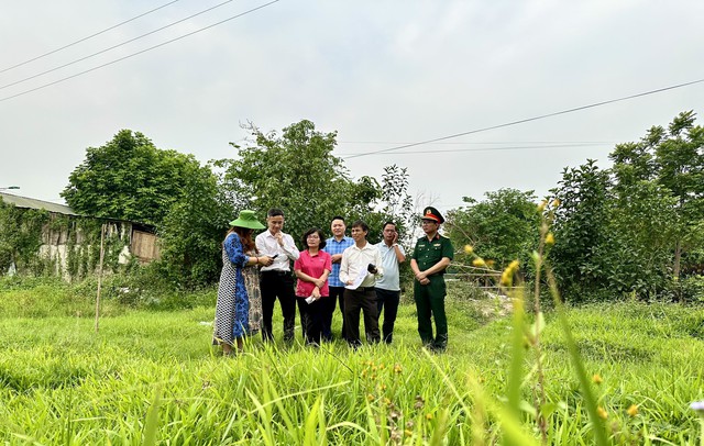 Đoàn công tác của Ngân hàng Bắc Á, VSF và chính quyền địa phương trong chuyến đi khảo sát xây điểm trường ở huyện Tuần Giáo