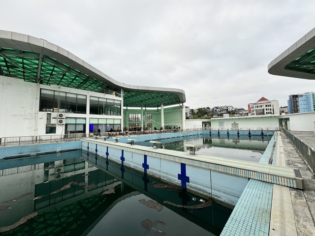 Quảng Ninh đã lên phương án sửa chữa bể bơi bị bỏ hoang do lỗi thiết kế
- Ảnh 1.