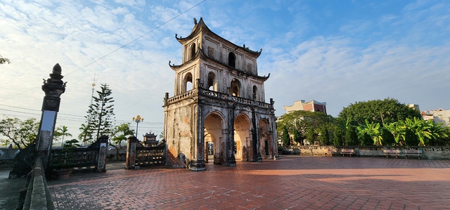 Chùa Viên Quang là di tích lịch sử cấp quốc gia, đã xuống cấp nhiều năm nay nhưng không được tu sửa