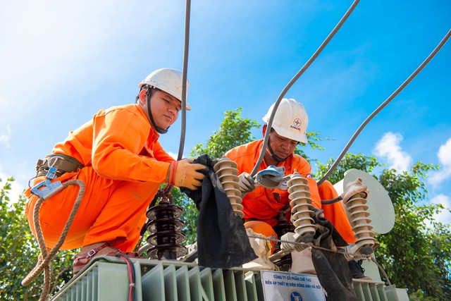 Sử dụng điện tiết kiệm và an toàn giúp ngành điện hạn chế các trường hợp quá tải mạng lưới