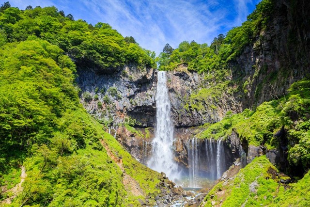 Chiêm ngưỡng 5 thác nước đẹp như tiên cảnh tại Nhật Bản- Ảnh 2.