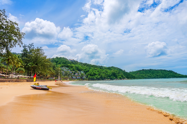 Du lịch Phuket, du khách tha hồ thưởng thức hải sản và không khí biển trong xanh- Ảnh 2.