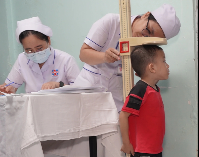 Bệnh viện Nguyễn Tri Phương miễn phí tầm soát chậm tăng trưởng chiều cao trẻ em

- Ảnh 3.