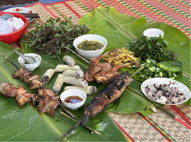 Nữ đầu bếp đam mê 'ăn thử' các món của 54 dân tộc Việt Nam- Ảnh 2.