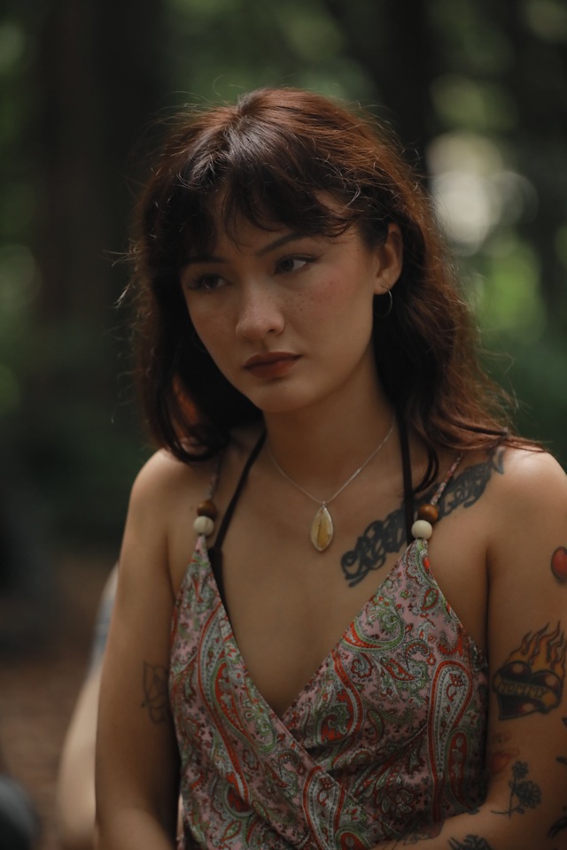 Cảnh nóng của cô gái lai Việt - Đức và diễn viên Quốc Khánh trong 'Móng vuốt'- Ảnh 2.