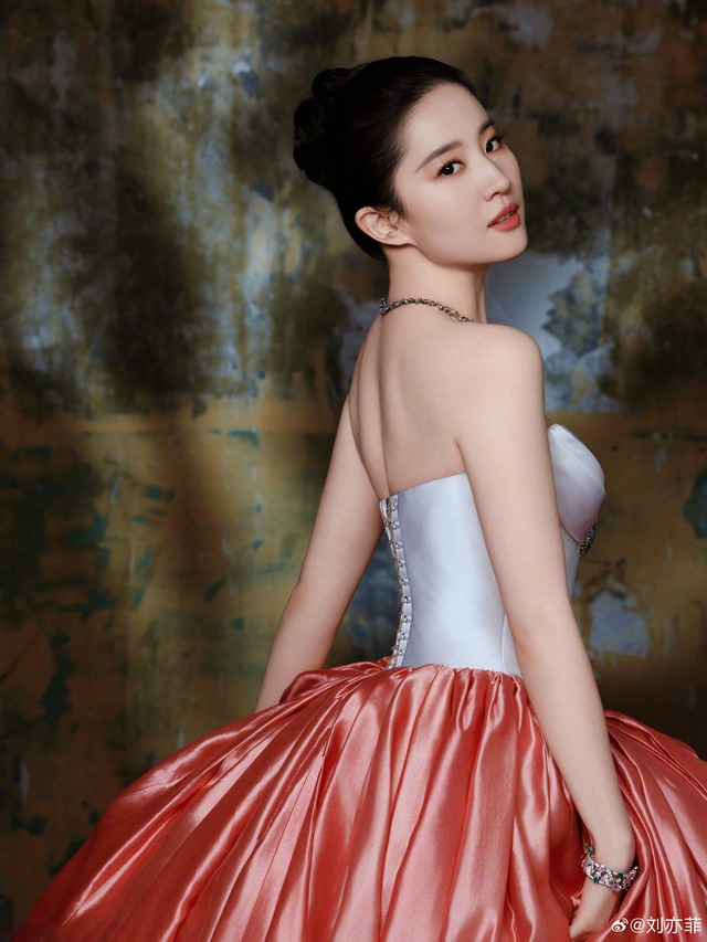 Chiếc váy của Lưu Diệc Phi gây sốt với cảm hứng từ trang phục Hanbok- Ảnh 6.