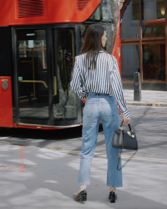 The reason why blue jeans are the easiest to wear in your wardrobe - Photo 2.