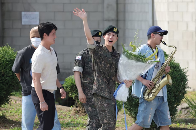 Kế hoạch đầu tiên của Jin - nhóm BTS sau khi hoàn thành nghĩa vụ quân sự- Ảnh 3.