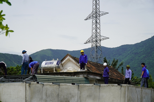 Hỗ trợ người dân giải phóng mặt bằng cho dự án đường dây 500 kV mạch 3- Ảnh 3.