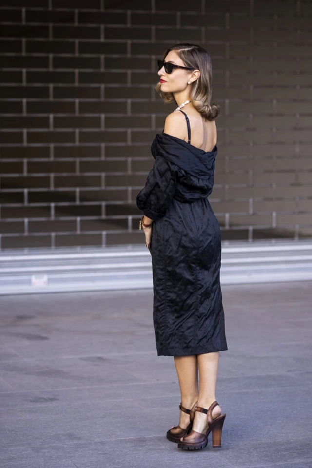 The most'mischievous' backless dresses of summer 2024 - Photo 6.