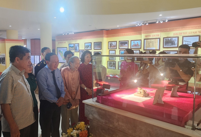Bảo vật quốc gia 'Ấn Tuần phủ Đô tướng quân' lần đầu trưng bày, giám sát 24/24- Ảnh 1.