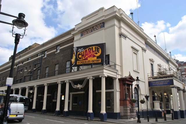 Những nhà hát có kiến trúc độc đáo tại London- Ảnh 4.