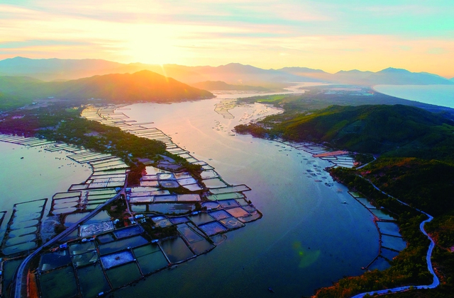 TX.Sông Cầu (Phú Yên): Phát triển du lịch trở thành ngành kinh tế mũi nhọn- Ảnh 2.