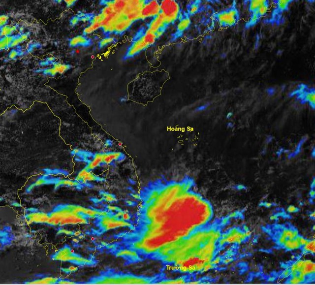 Biển Đông đang thời tiết xấu, khả năng hình thành áp thấp nhiệt đới ngày 23.6- Ảnh 1.