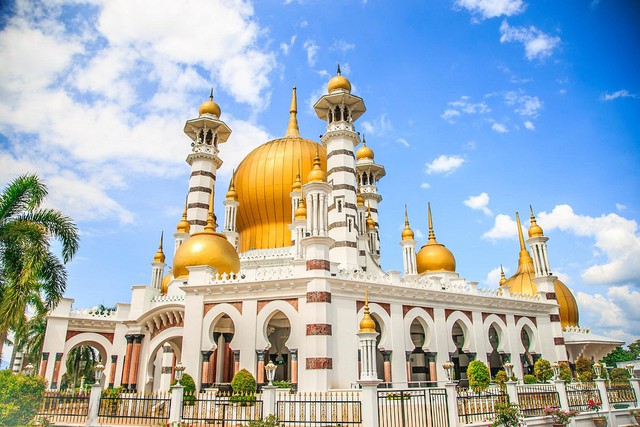 Tham quan 5 công trình kiến trúc tôn giáo nổi tiếng ở Malaysia- Ảnh 4.