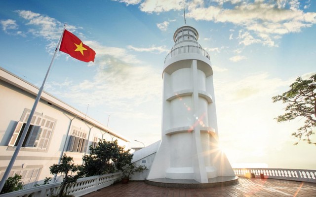 Các ngọn hải đăng đẹp của Việt Nam hấp dẫn du khách check-in hè này- Ảnh 5.
