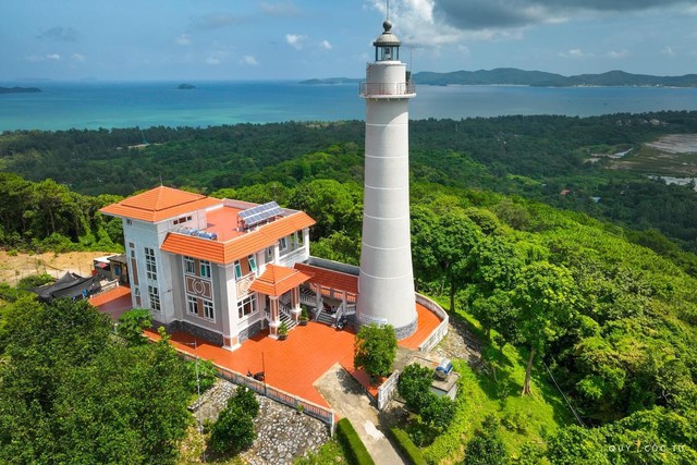 Các ngọn hải đăng đẹp của Việt Nam hấp dẫn du khách check-in hè này- Ảnh 3.