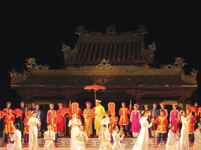 Festival Huế 2024, tuần lễ nghệ thuật quốc tế hoành tráng, ấn tượng- Ảnh 4.