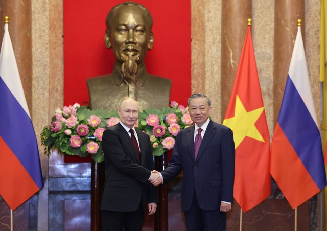 Chuyến thăm của Tổng thống Putin đã tạo xung lực mới cho quan hệ Việt - Nga- Ảnh 2.