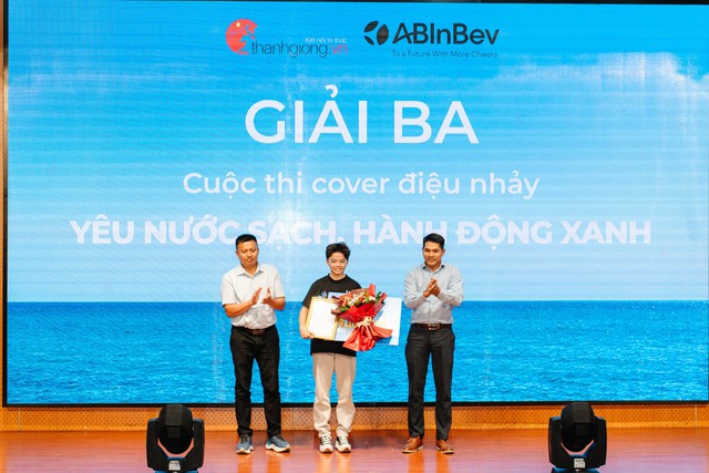 Trao giải cuộc thi cover điệu nhảy 'Yêu nước sạch, hành động xanh'- Ảnh 4.