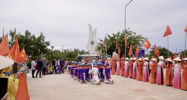 Lễ hội cầu ngư Lộ Diêu: Giữ gìn bản sắc văn hóa biển- Ảnh 10.