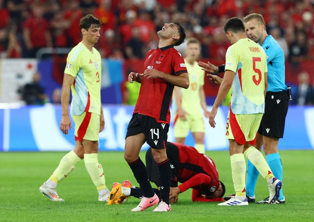 Thắng dễ Albania, đội tuyển Tây Ban Nha vào vòng play-off với ngôi đầu bảng 'tử thần'- Ảnh 5.