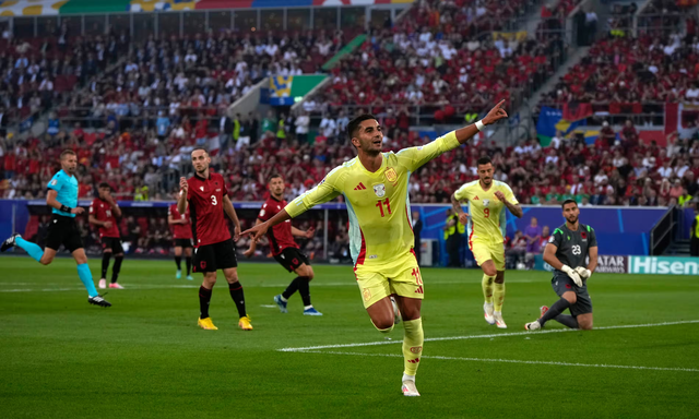 Thắng dễ Albania, đội tuyển Tây Ban Nha vào vòng play-off với ngôi đầu bảng 'tử thần'- Ảnh 3.