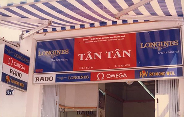 Cửa hàng Tân Tân vào thời kỳ đầu thành lập năm 1995