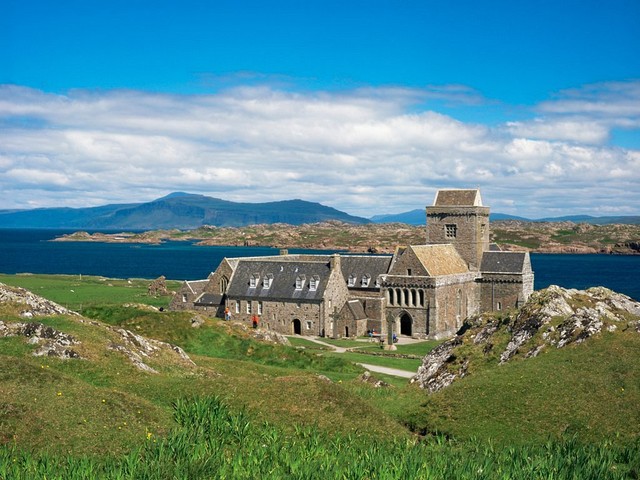 Tham quan những công trình kiến trúc tôn giáo lâu đời, nổi bật của Scotland- Ảnh 4.