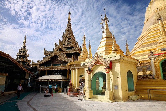 Những ngôi chùa linh thiêng tại Myanmar- Ảnh 2.